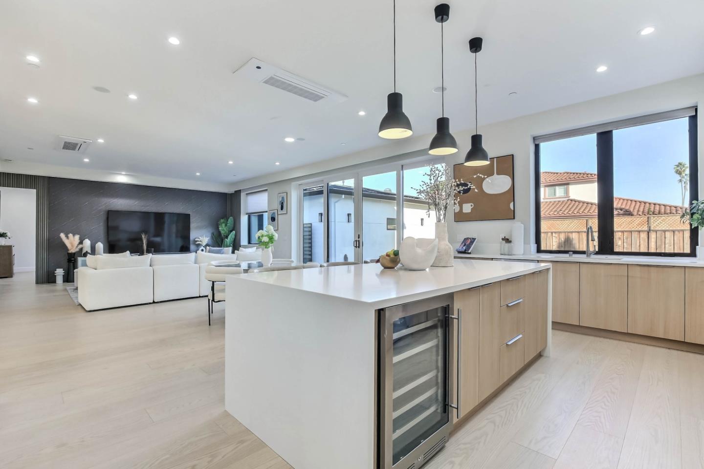 Detail Gallery Image 17 of 47 For 10080 S Tantau Ave, Cupertino,  CA 95014 - 7 Beds | 4/1 Baths