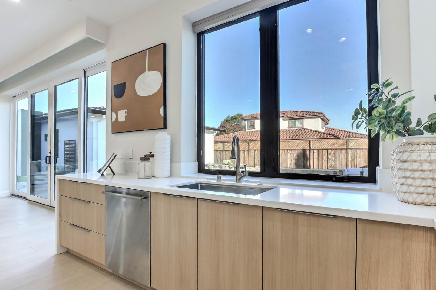 Detail Gallery Image 18 of 47 For 10080 S Tantau Ave, Cupertino,  CA 95014 - 7 Beds | 4/1 Baths