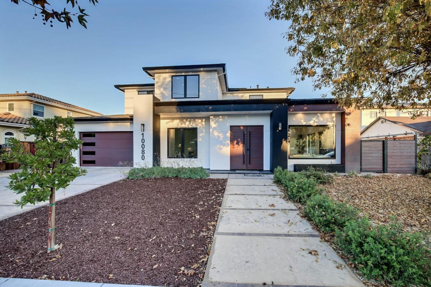 Detail Gallery Image 2 of 47 For 10080 S Tantau Ave, Cupertino,  CA 95014 - 7 Beds | 4/1 Baths