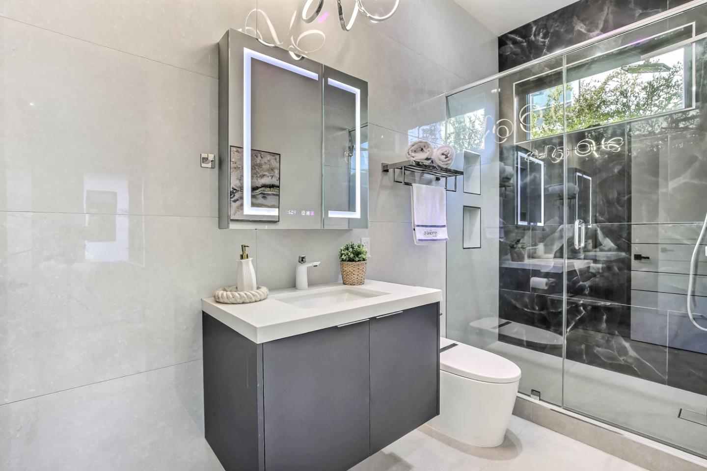 Detail Gallery Image 31 of 47 For 10080 S Tantau Ave, Cupertino,  CA 95014 - 7 Beds | 4/1 Baths