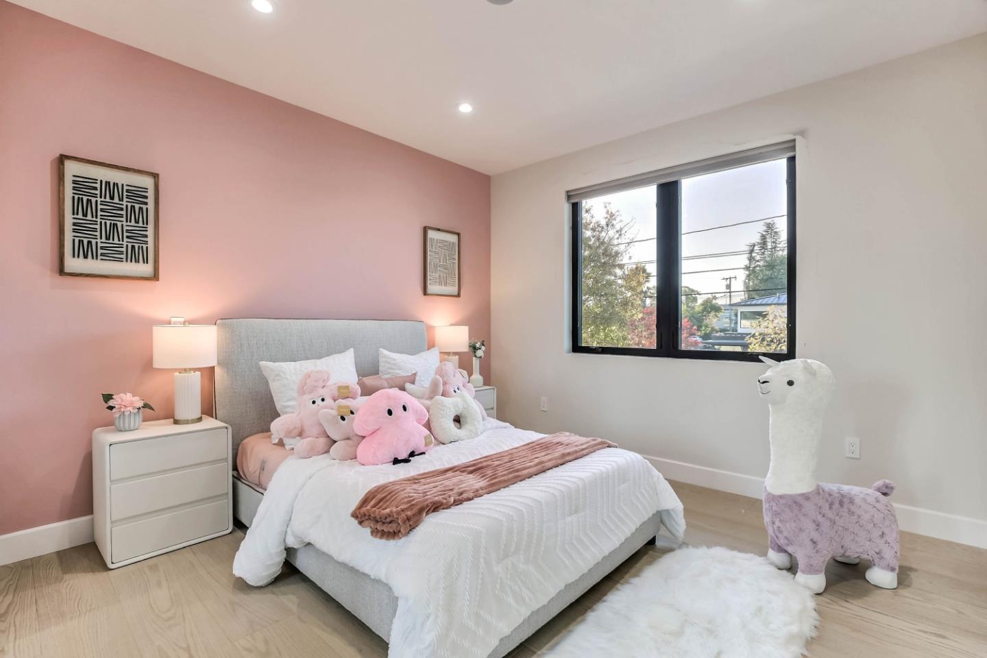 Detail Gallery Image 34 of 47 For 10080 S Tantau Ave, Cupertino,  CA 95014 - 7 Beds | 4/1 Baths