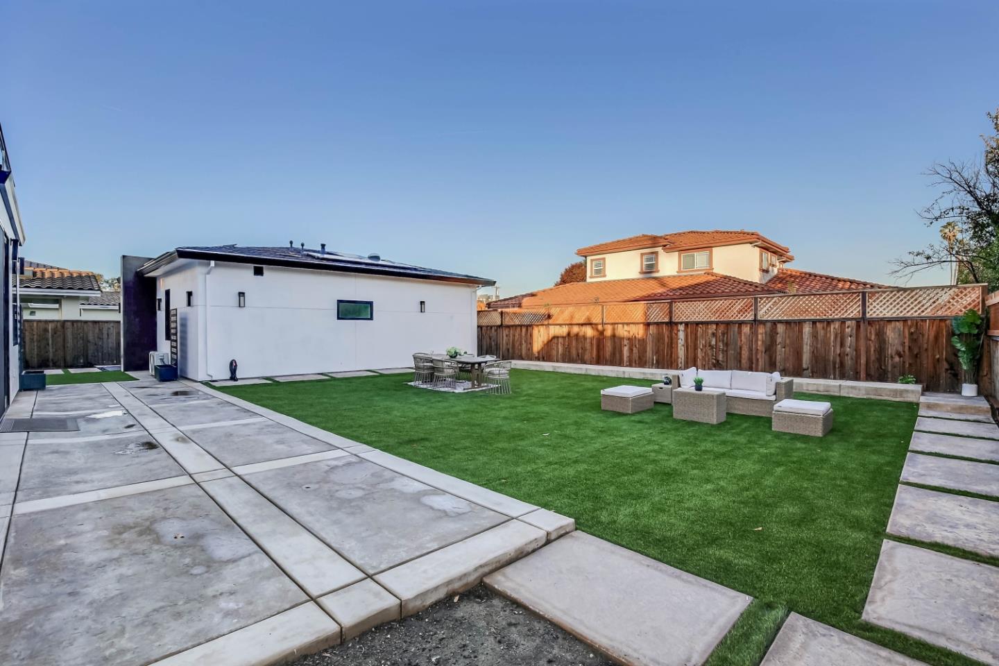 Detail Gallery Image 46 of 47 For 10080 S Tantau Ave, Cupertino,  CA 95014 - 7 Beds | 4/1 Baths