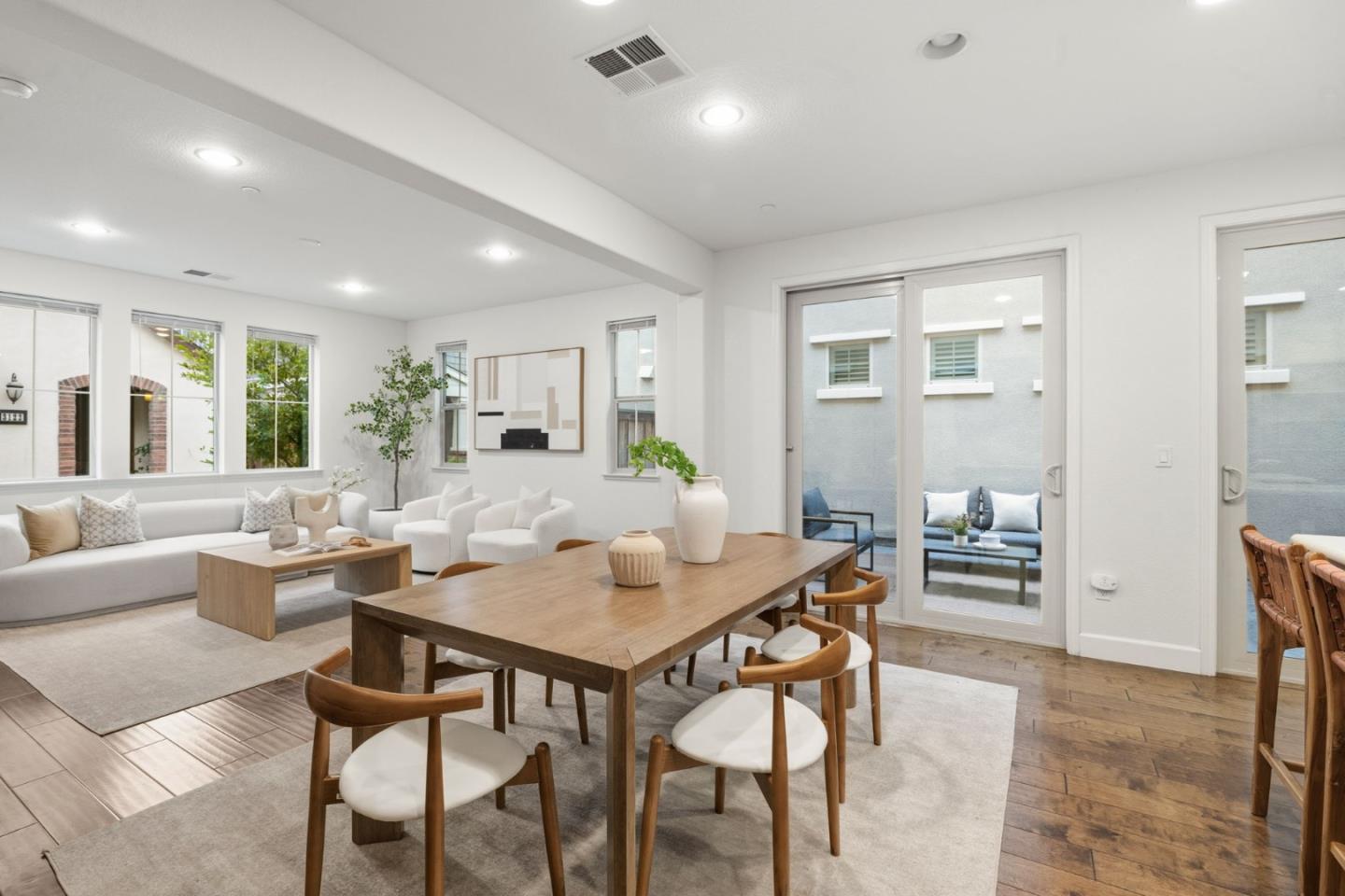 Detail Gallery Image 11 of 57 For 3110 via Siena Pl, Santa Clara,  CA 95051 - 4 Beds | 2/1 Baths