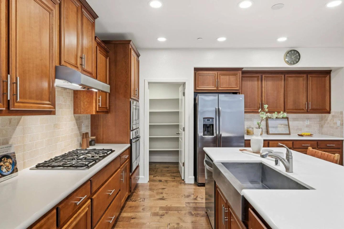 Detail Gallery Image 21 of 57 For 3110 via Siena Pl, Santa Clara,  CA 95051 - 4 Beds | 2/1 Baths