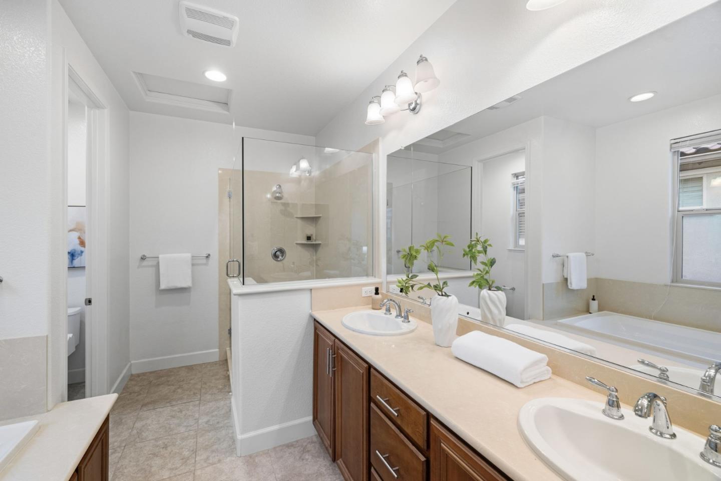 Detail Gallery Image 34 of 57 For 3110 via Siena Pl, Santa Clara,  CA 95051 - 4 Beds | 2/1 Baths