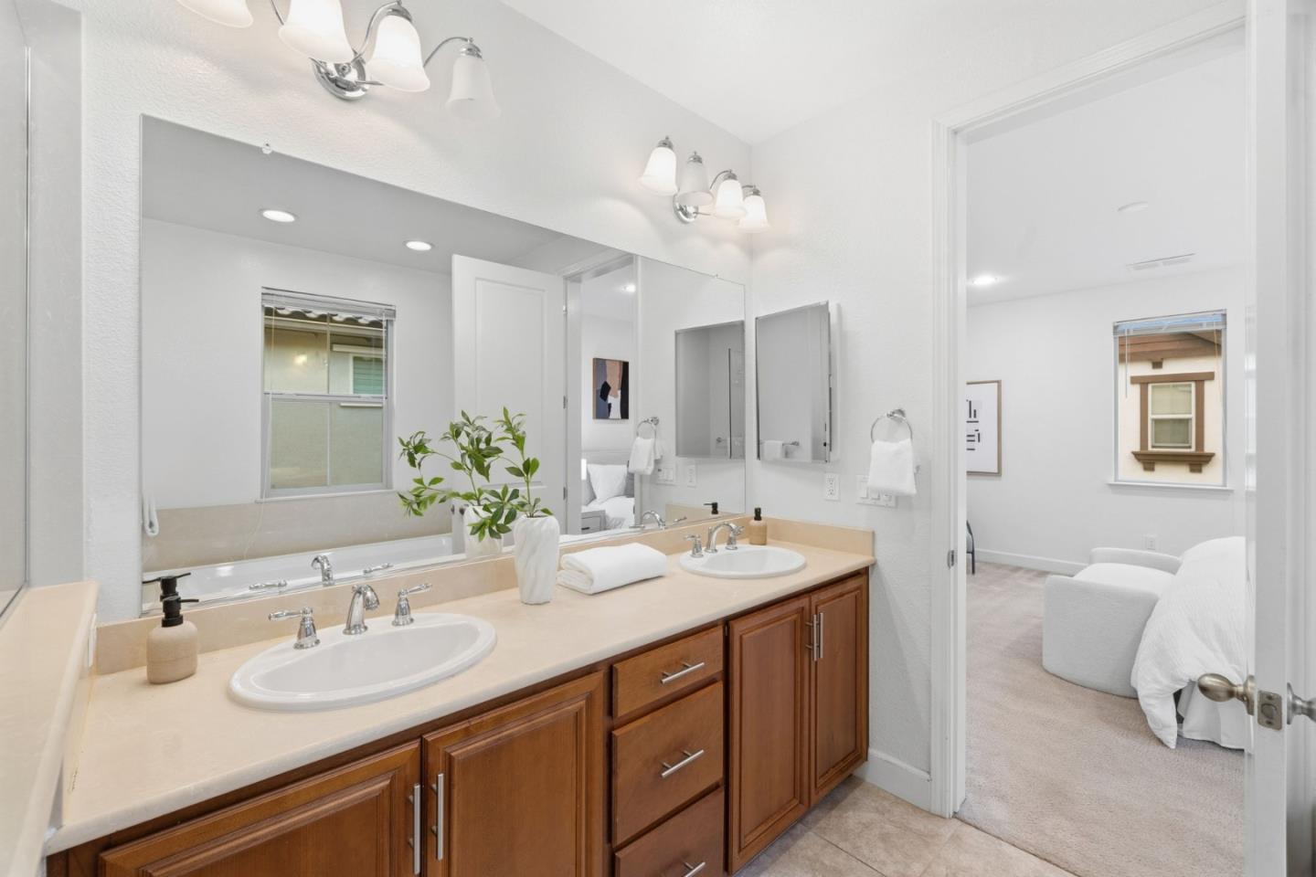 Detail Gallery Image 36 of 57 For 3110 via Siena Pl, Santa Clara,  CA 95051 - 4 Beds | 2/1 Baths