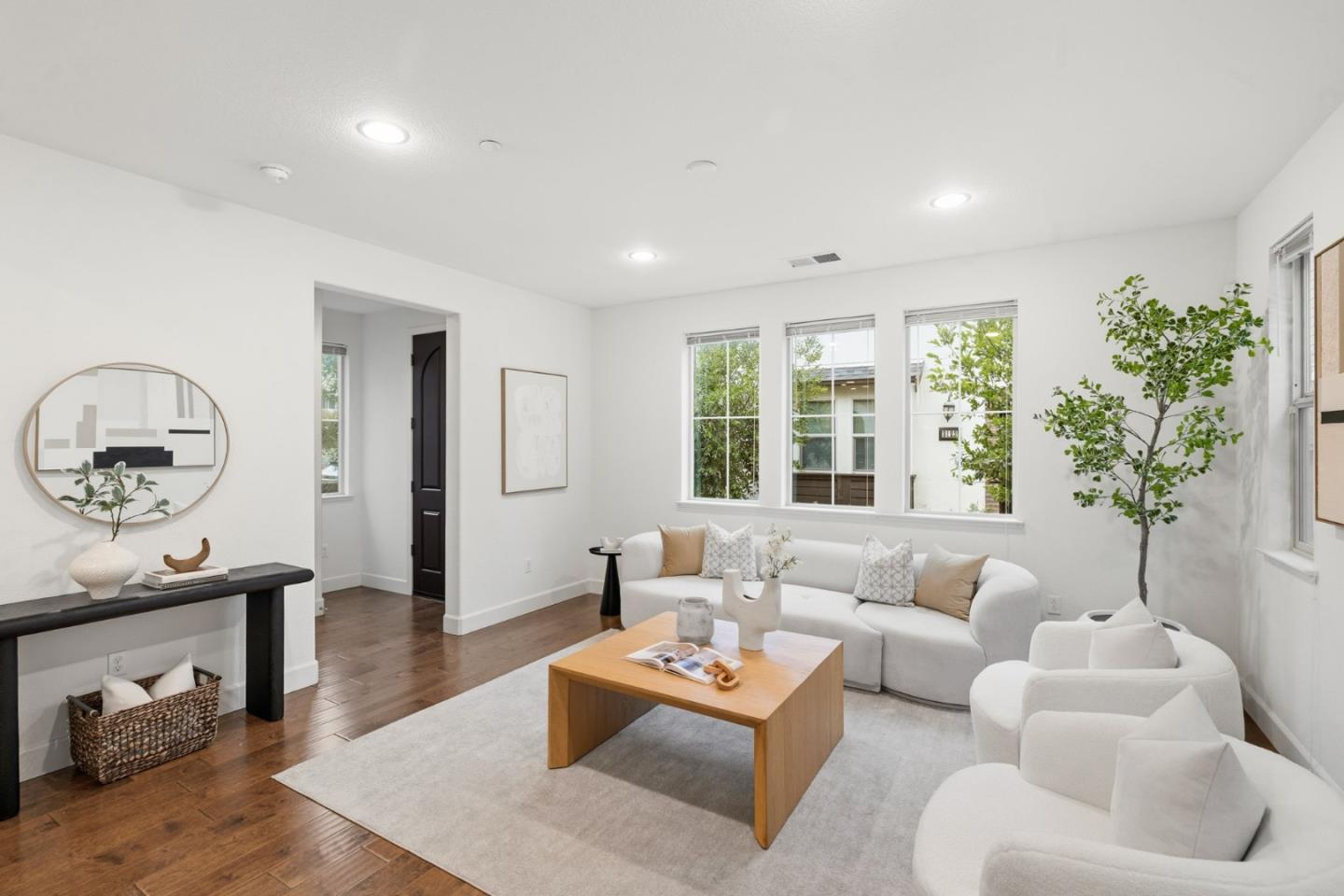 Detail Gallery Image 6 of 57 For 3110 via Siena Pl, Santa Clara,  CA 95051 - 4 Beds | 2/1 Baths