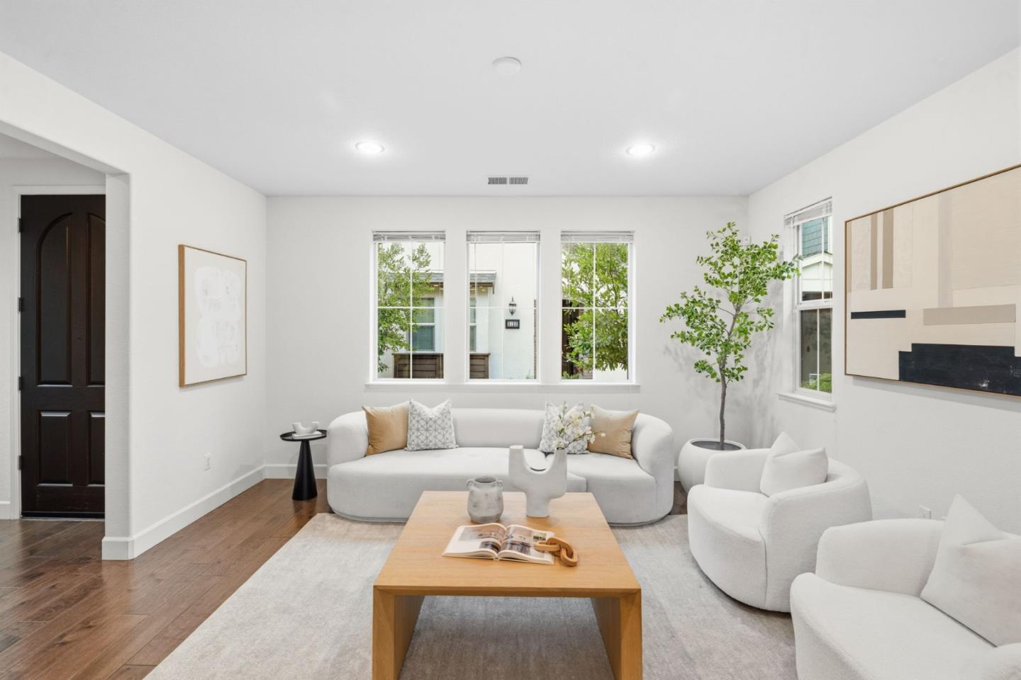 Detail Gallery Image 8 of 57 For 3110 via Siena Pl, Santa Clara,  CA 95051 - 4 Beds | 2/1 Baths