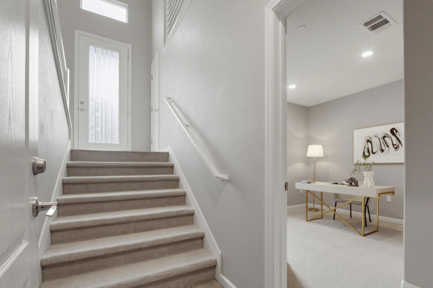 Detail Gallery Image 12 of 54 For 157 Llano De Los Robles Ave #4,  San Jose,  CA 95136 - 4 Beds | 3/1 Baths