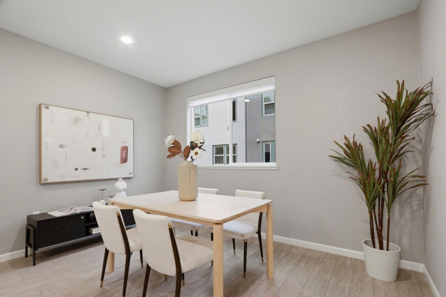 Detail Gallery Image 14 of 54 For 157 Llano De Los Robles Ave #4,  San Jose,  CA 95136 - 4 Beds | 3/1 Baths