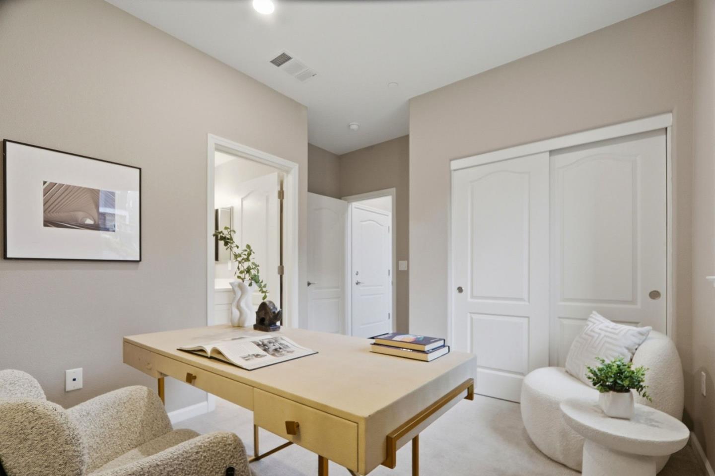 Detail Gallery Image 18 of 54 For 157 Llano De Los Robles Ave #4,  San Jose,  CA 95136 - 4 Beds | 3/1 Baths