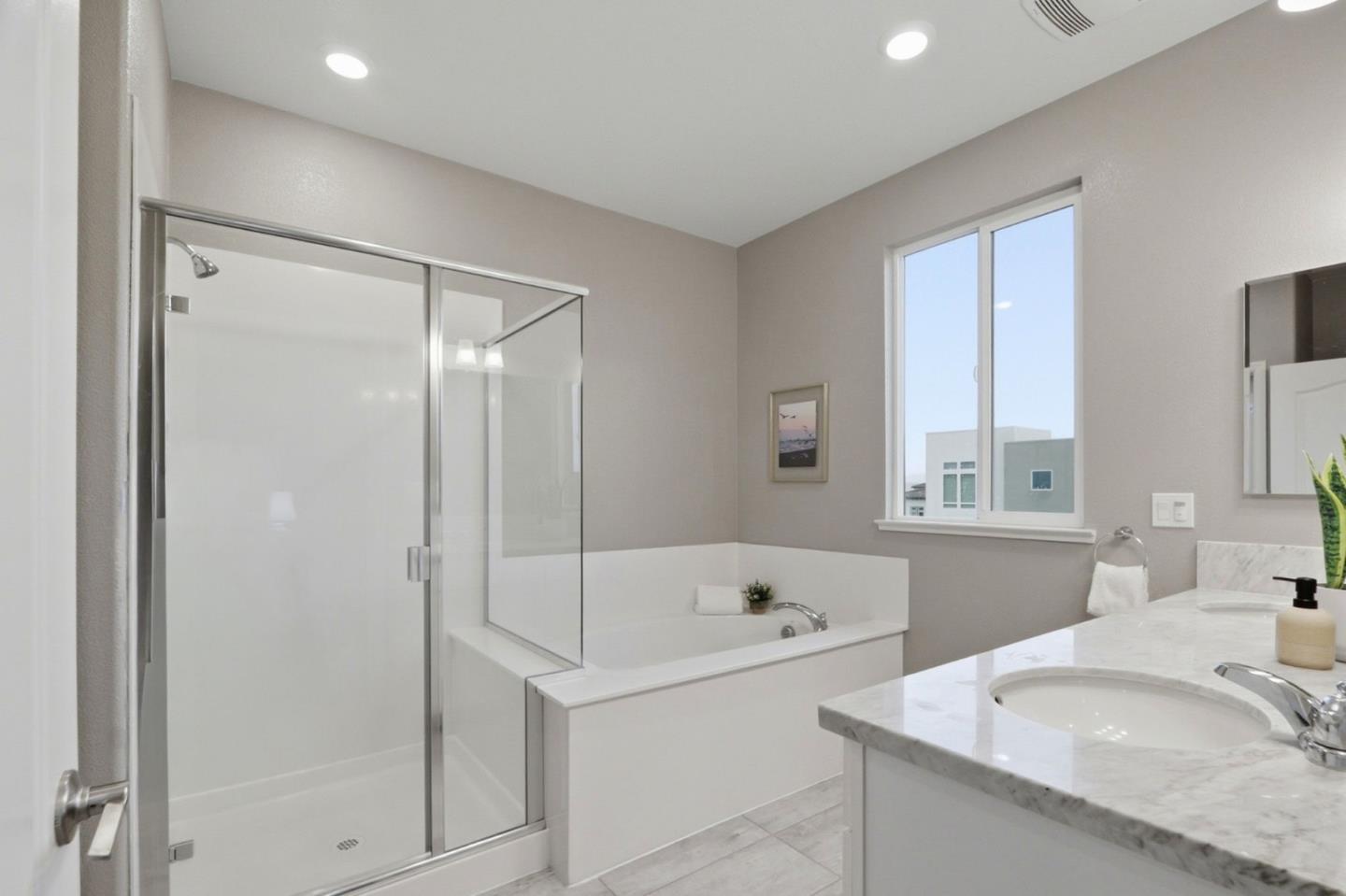 Detail Gallery Image 34 of 54 For 157 Llano De Los Robles Ave #4,  San Jose,  CA 95136 - 4 Beds | 3/1 Baths