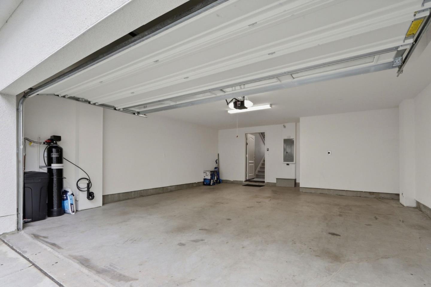 Detail Gallery Image 39 of 54 For 157 Llano De Los Robles Ave #4,  San Jose,  CA 95136 - 4 Beds | 3/1 Baths