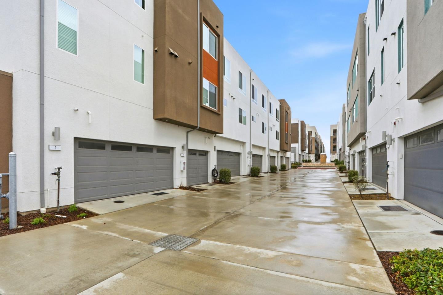 Detail Gallery Image 41 of 54 For 157 Llano De Los Robles Ave #4,  San Jose,  CA 95136 - 4 Beds | 3/1 Baths