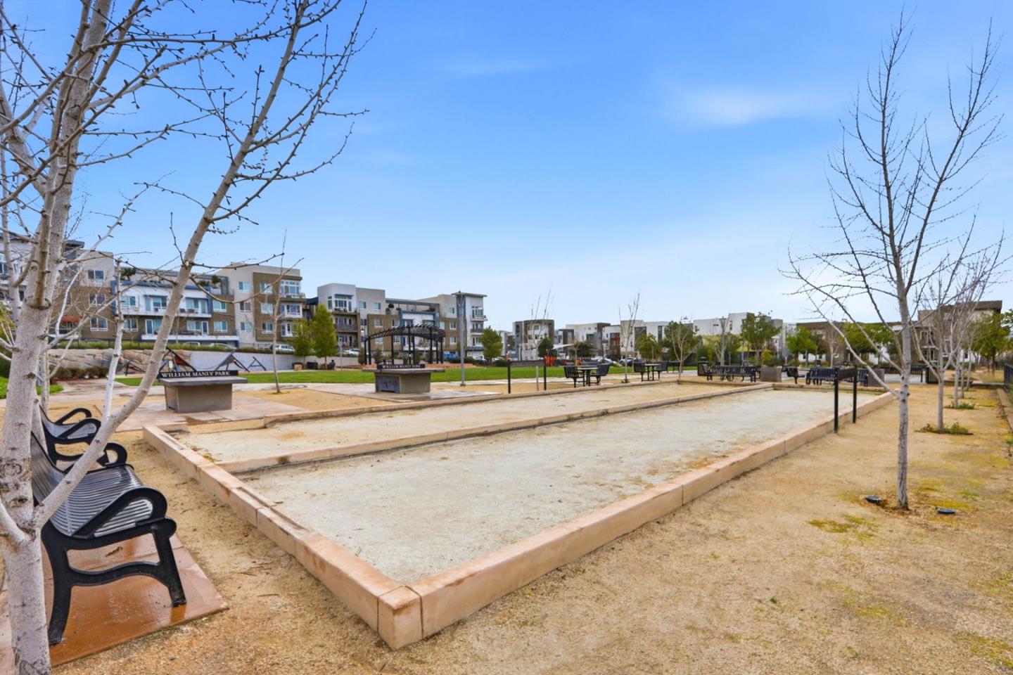 Detail Gallery Image 43 of 54 For 157 Llano De Los Robles Ave #4,  San Jose,  CA 95136 - 4 Beds | 3/1 Baths