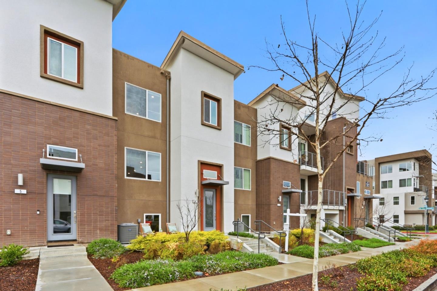 Detail Gallery Image 53 of 54 For 157 Llano De Los Robles Ave #4,  San Jose,  CA 95136 - 4 Beds | 3/1 Baths