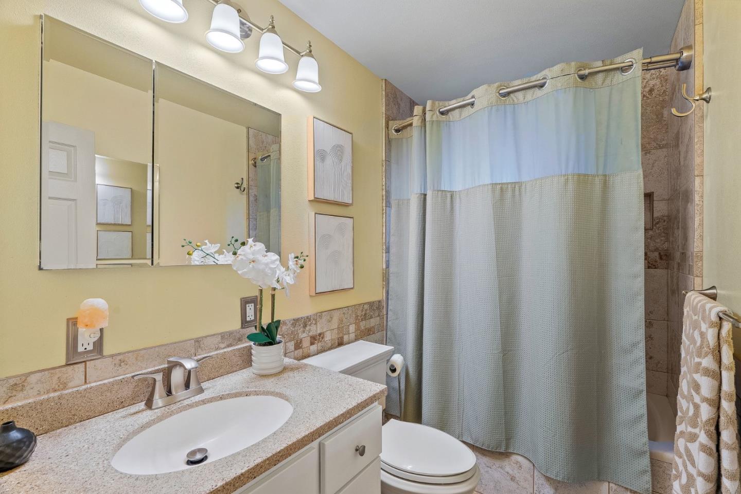 Detail Gallery Image 22 of 44 For 1751 Meridian Ave, San Jose,  CA 95125 - 5 Beds | 2 Baths