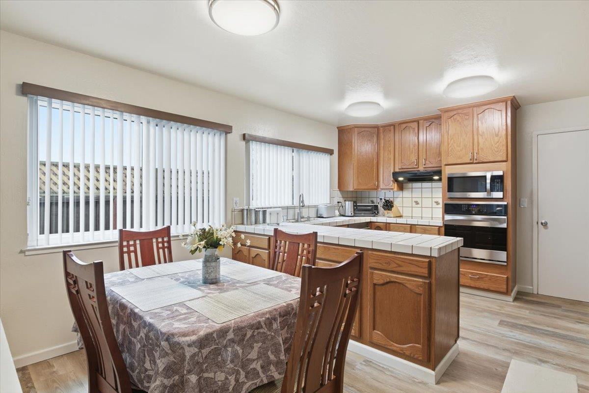 Detail Gallery Image 12 of 37 For 792 Ponderosa Ave, Sunnyvale,  CA 94086 - 3 Beds | 2 Baths