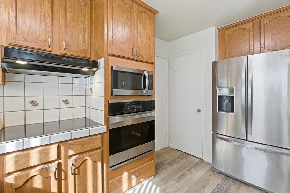 Detail Gallery Image 18 of 37 For 792 Ponderosa Ave, Sunnyvale,  CA 94086 - 3 Beds | 2 Baths