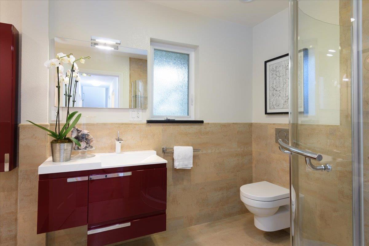 Detail Gallery Image 23 of 31 For 2758 Belmont Canyon Rd, Belmont,  CA 94002 - 3 Beds | 2/1 Baths