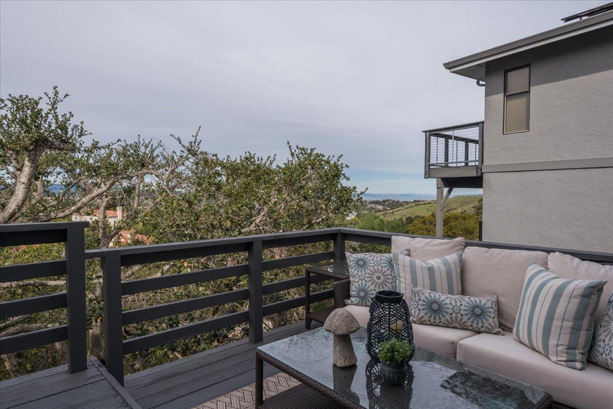 Detail Gallery Image 29 of 31 For 2758 Belmont Canyon Rd, Belmont,  CA 94002 - 3 Beds | 2/1 Baths