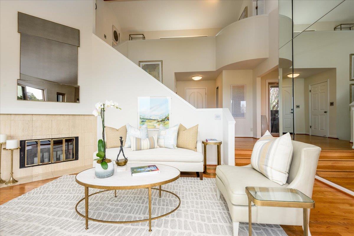 Detail Gallery Image 6 of 31 For 2758 Belmont Canyon Rd, Belmont,  CA 94002 - 3 Beds | 2/1 Baths