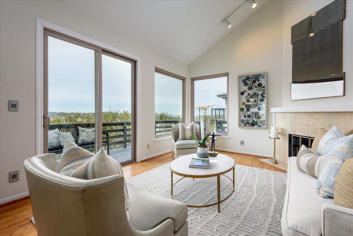 Detail Gallery Image 7 of 31 For 2758 Belmont Canyon Rd, Belmont,  CA 94002 - 3 Beds | 2/1 Baths