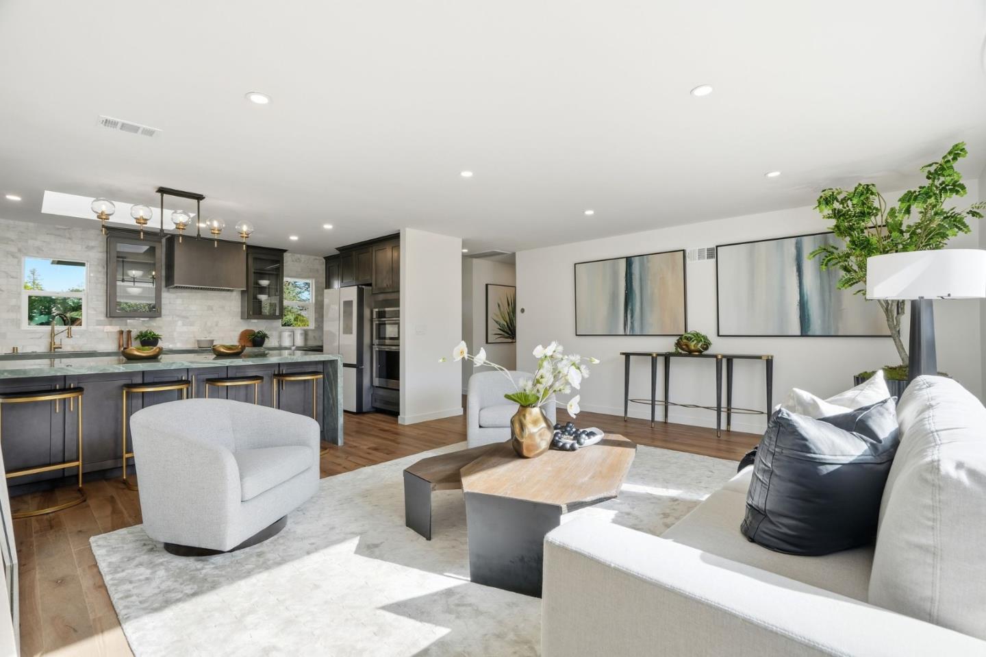 Detail Gallery Image 11 of 50 For 728 Brentwood Pl, Los Altos,  CA 94024 - 4 Beds | 3 Baths