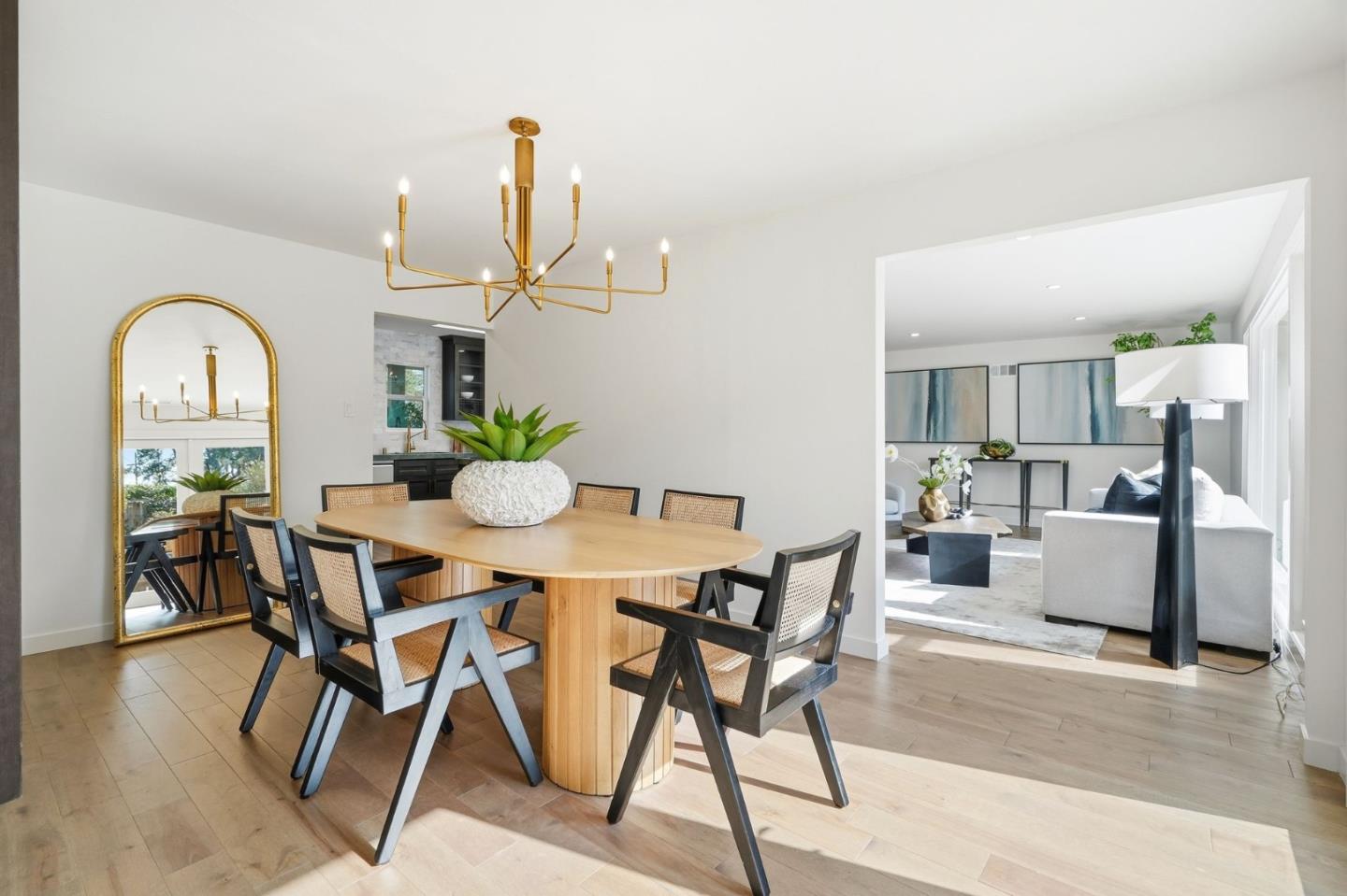 Detail Gallery Image 24 of 50 For 728 Brentwood Pl, Los Altos,  CA 94024 - 4 Beds | 3 Baths