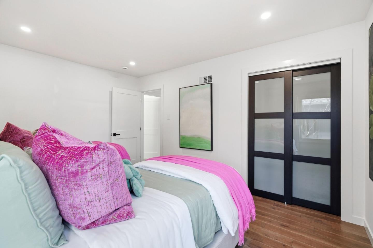 Detail Gallery Image 31 of 50 For 728 Brentwood Pl, Los Altos,  CA 94024 - 4 Beds | 3 Baths