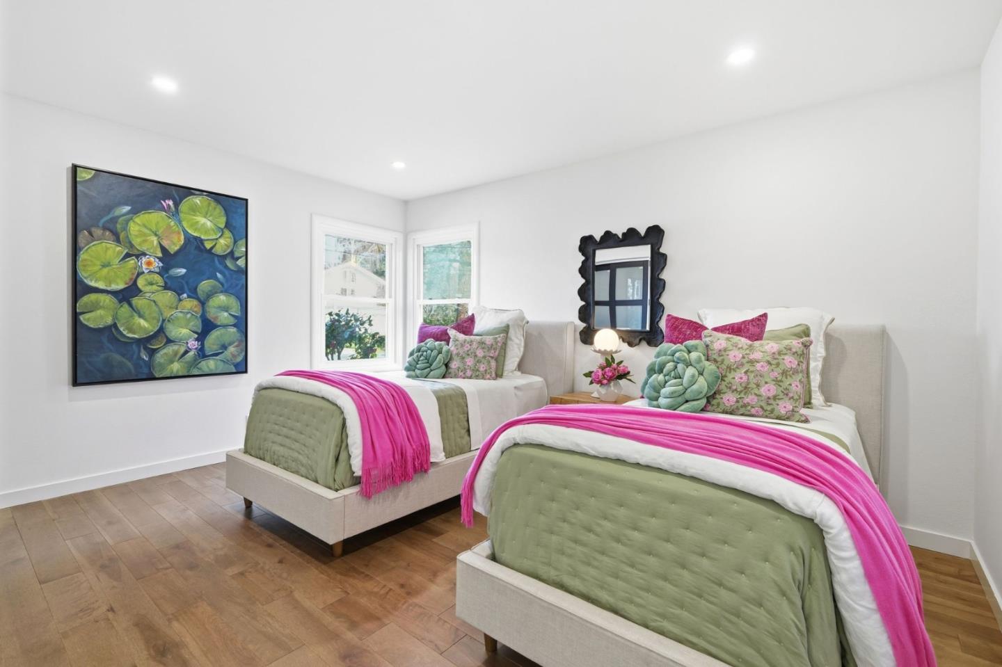 Detail Gallery Image 32 of 50 For 728 Brentwood Pl, Los Altos,  CA 94024 - 4 Beds | 3 Baths