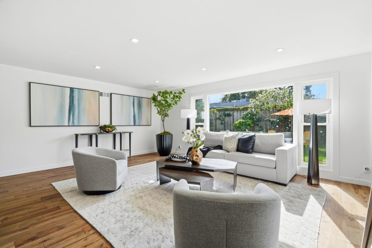 Detail Gallery Image 9 of 50 For 728 Brentwood Pl, Los Altos,  CA 94024 - 4 Beds | 3 Baths