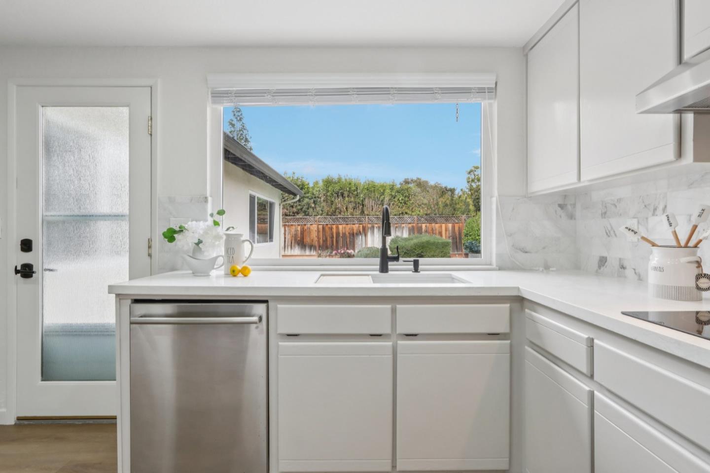 Detail Gallery Image 13 of 39 For 1027 Nightfall Ct, San Jose,  CA 95120 - 4 Beds | 2 Baths