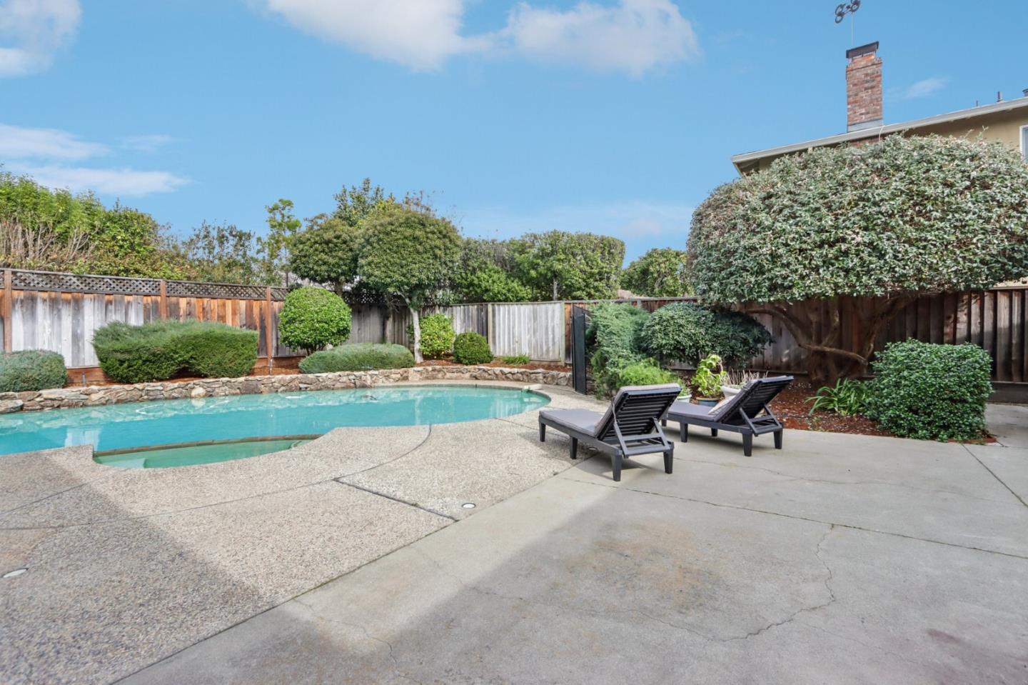 Detail Gallery Image 32 of 39 For 1027 Nightfall Ct, San Jose,  CA 95120 - 4 Beds | 2 Baths