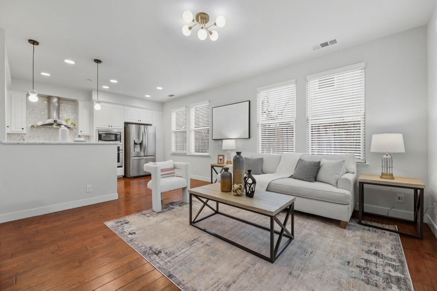 Detail Gallery Image 10 of 43 For 1283 Pumpkin Ter, Sunnyvale,  CA 94087 - 4 Beds | 2/1 Baths