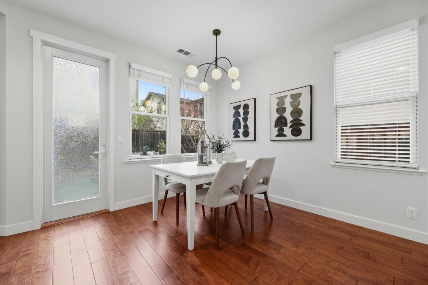 Detail Gallery Image 16 of 43 For 1283 Pumpkin Ter, Sunnyvale,  CA 94087 - 4 Beds | 2/1 Baths