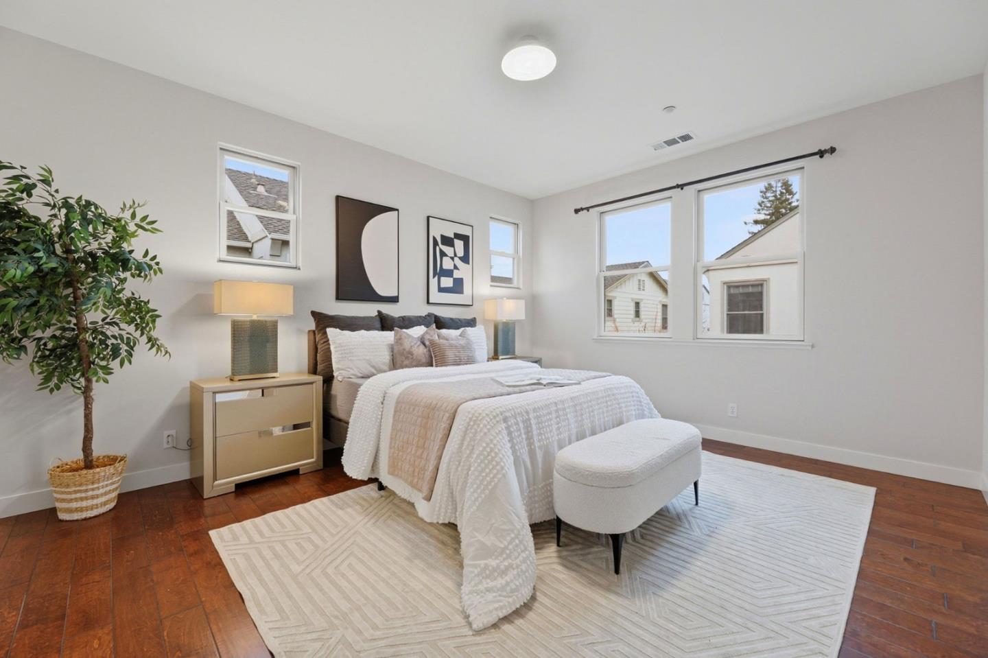 Detail Gallery Image 19 of 43 For 1283 Pumpkin Ter, Sunnyvale,  CA 94087 - 4 Beds | 2/1 Baths