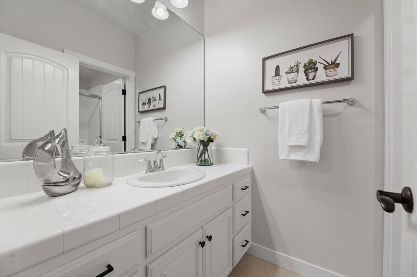 Detail Gallery Image 32 of 43 For 1283 Pumpkin Ter, Sunnyvale,  CA 94087 - 4 Beds | 2/1 Baths