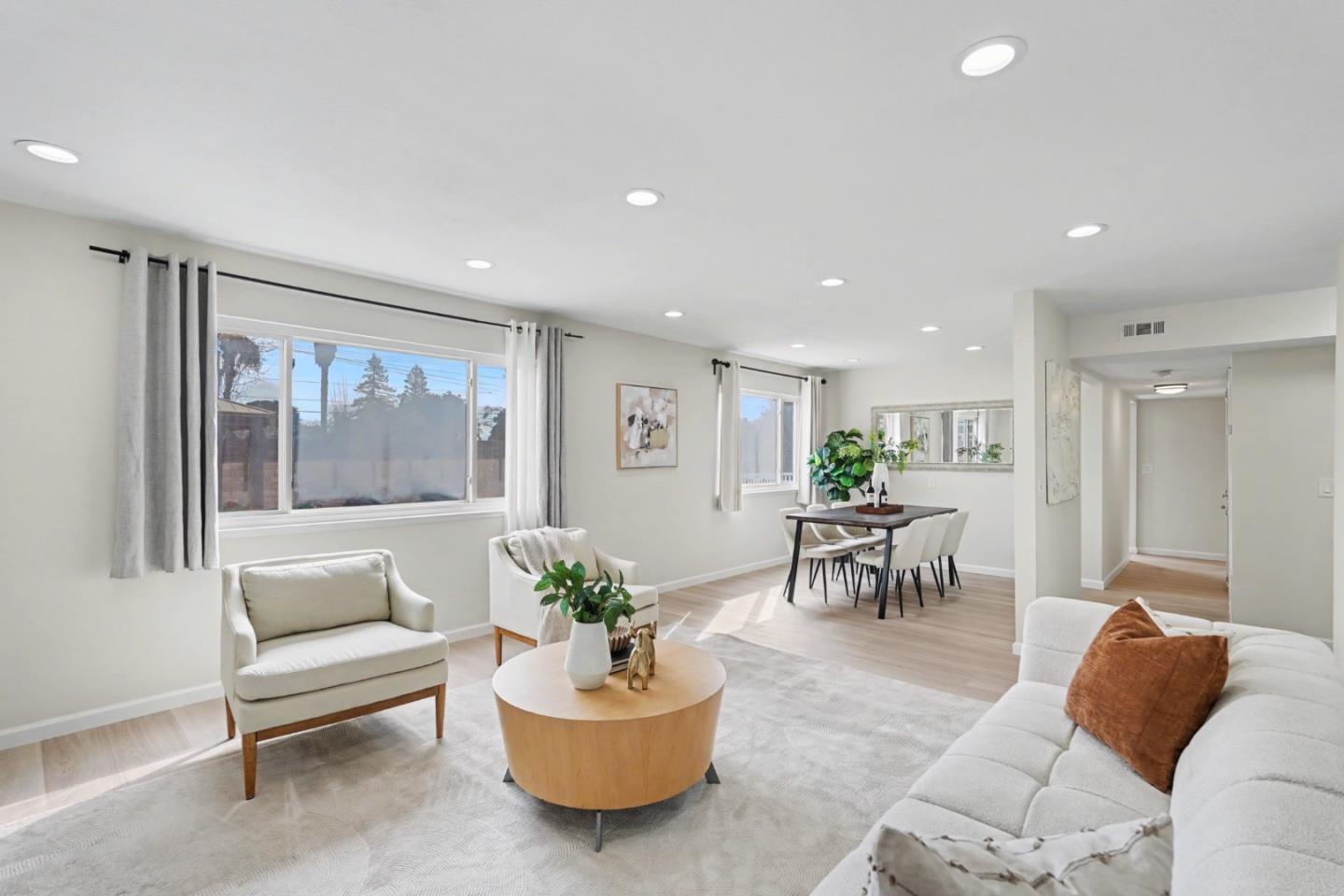 Detail Gallery Image 11 of 54 For 1152 Crocus Ct, Sunnyvale,  CA 94086 - 4 Beds | 2 Baths