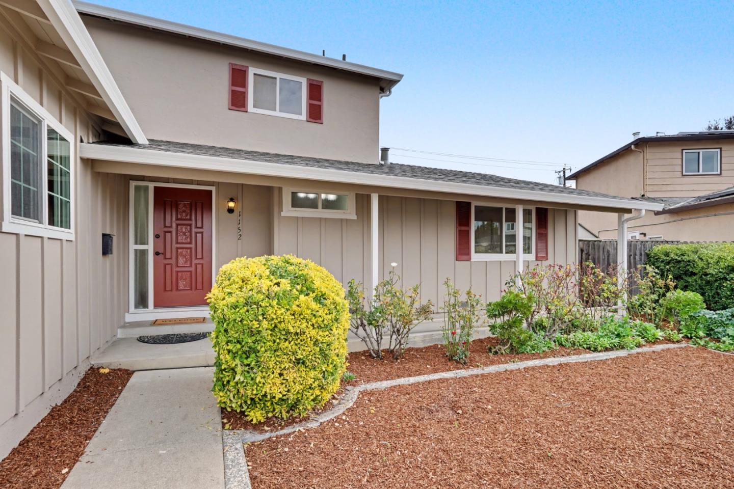 Detail Gallery Image 5 of 54 For 1152 Crocus Ct, Sunnyvale,  CA 94086 - 4 Beds | 2 Baths
