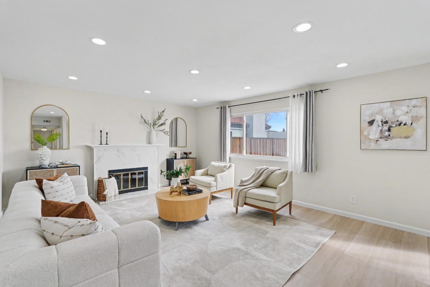 Detail Gallery Image 7 of 54 For 1152 Crocus Ct, Sunnyvale,  CA 94086 - 4 Beds | 2 Baths