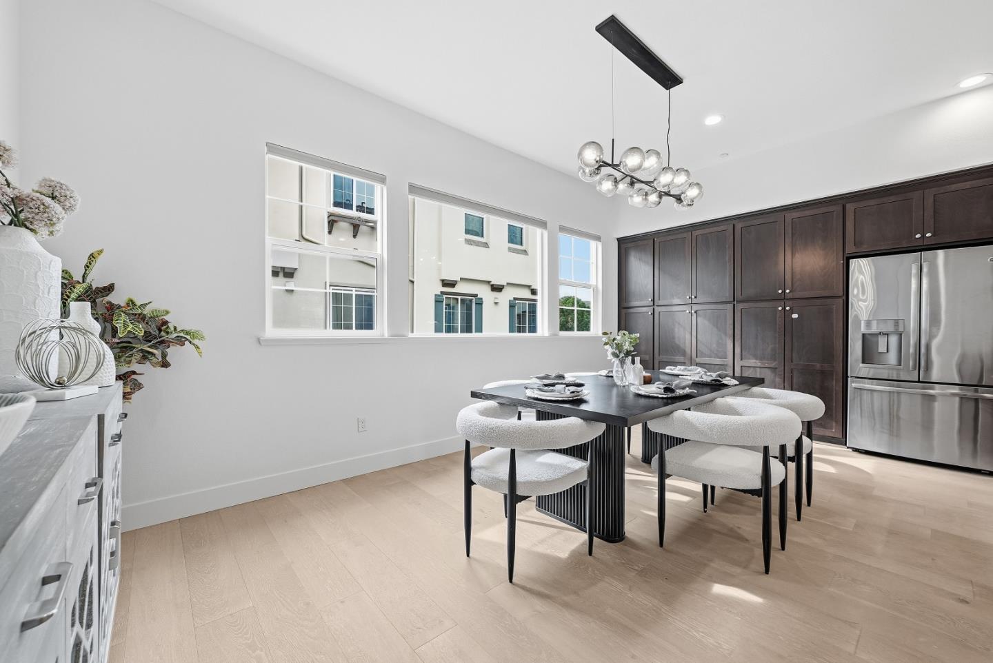 Detail Gallery Image 12 of 49 For 176 Jeffrey Ter, Sunnyvale,  CA 94086 - 4 Beds | 3/1 Baths