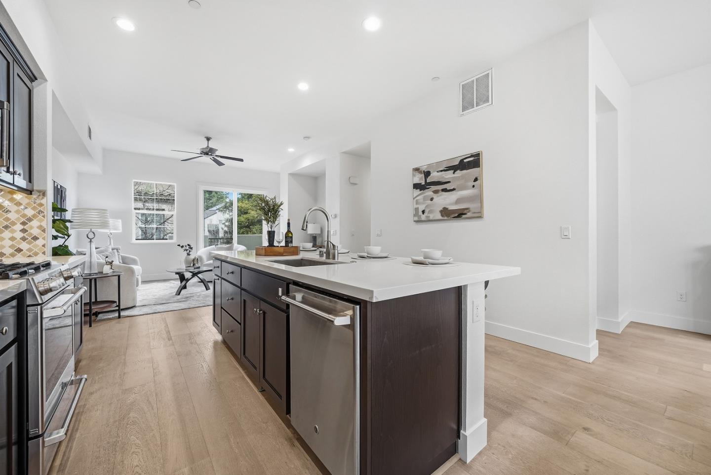 Detail Gallery Image 14 of 49 For 176 Jeffrey Ter, Sunnyvale,  CA 94086 - 4 Beds | 3/1 Baths