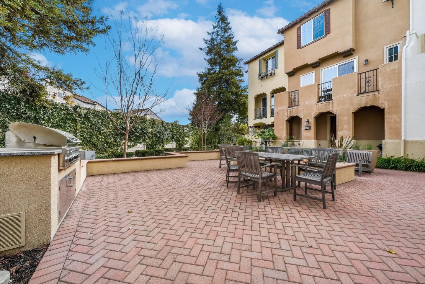 Detail Gallery Image 42 of 49 For 176 Jeffrey Ter, Sunnyvale,  CA 94086 - 4 Beds | 3/1 Baths