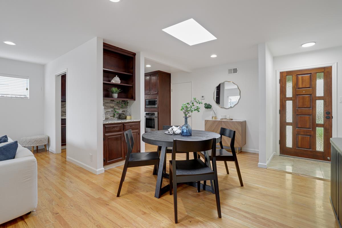 Detail Gallery Image 10 of 27 For 1801 Briarwood Dr, Santa Clara,  CA 95051 - 3 Beds | 2 Baths