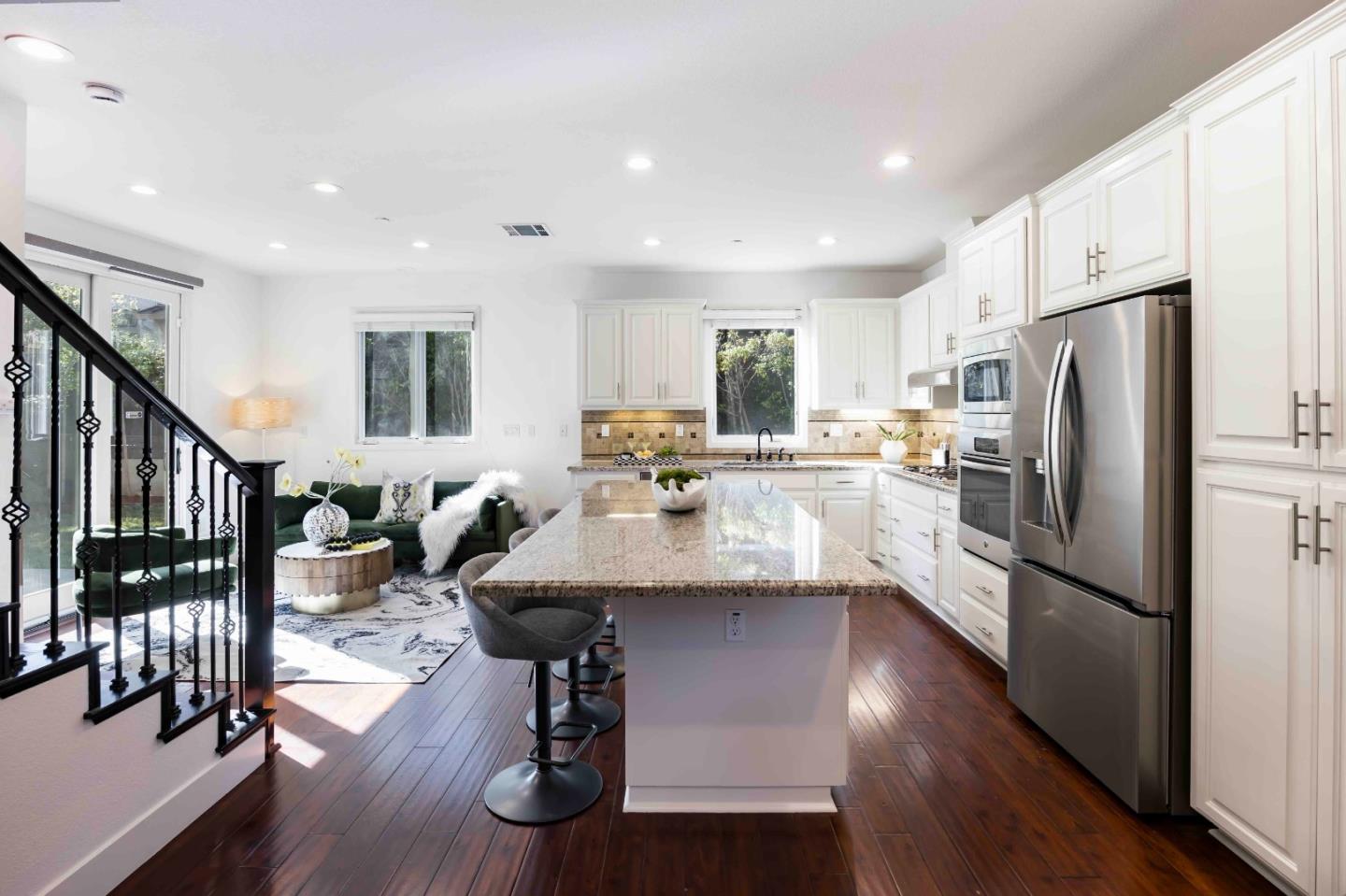 Detail Gallery Image 6 of 20 For 3468 Ramona St, Palo Alto,  CA 94306 - 4 Beds | 2/1 Baths