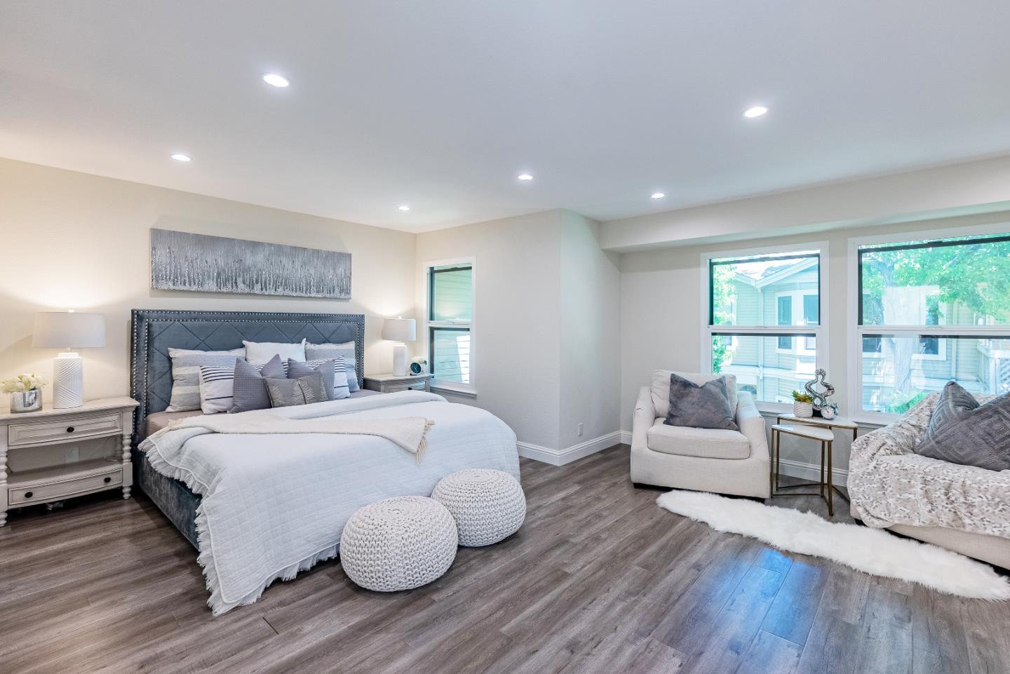 Detail Gallery Image 10 of 33 For 955 La Mesa Ter #H,  Sunnyvale,  CA 94086 - 3 Beds | 3 Baths