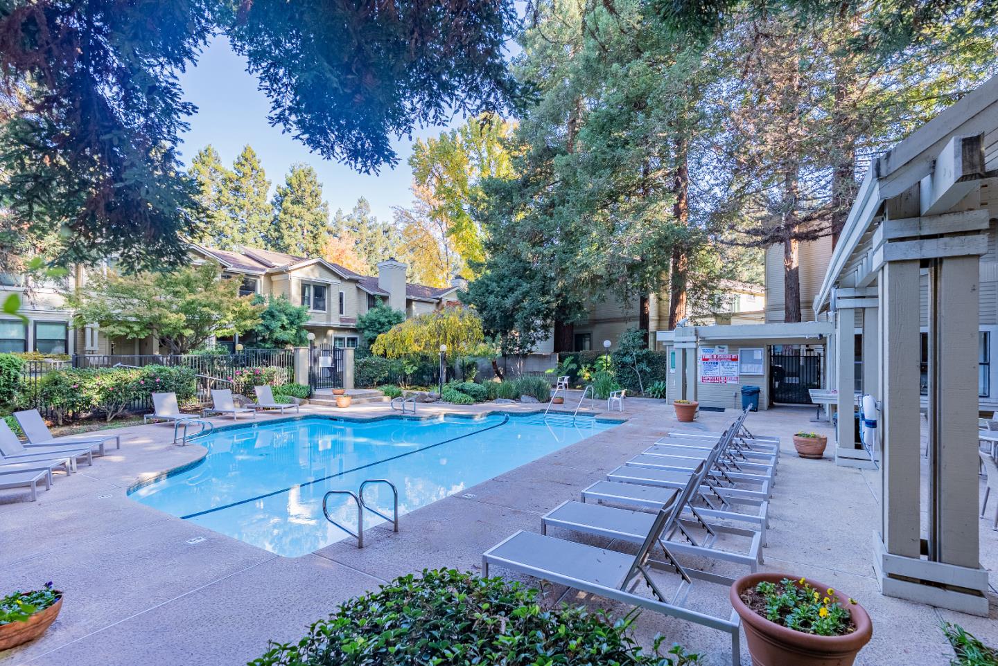 Detail Gallery Image 29 of 33 For 955 La Mesa Ter #H,  Sunnyvale,  CA 94086 - 3 Beds | 3 Baths