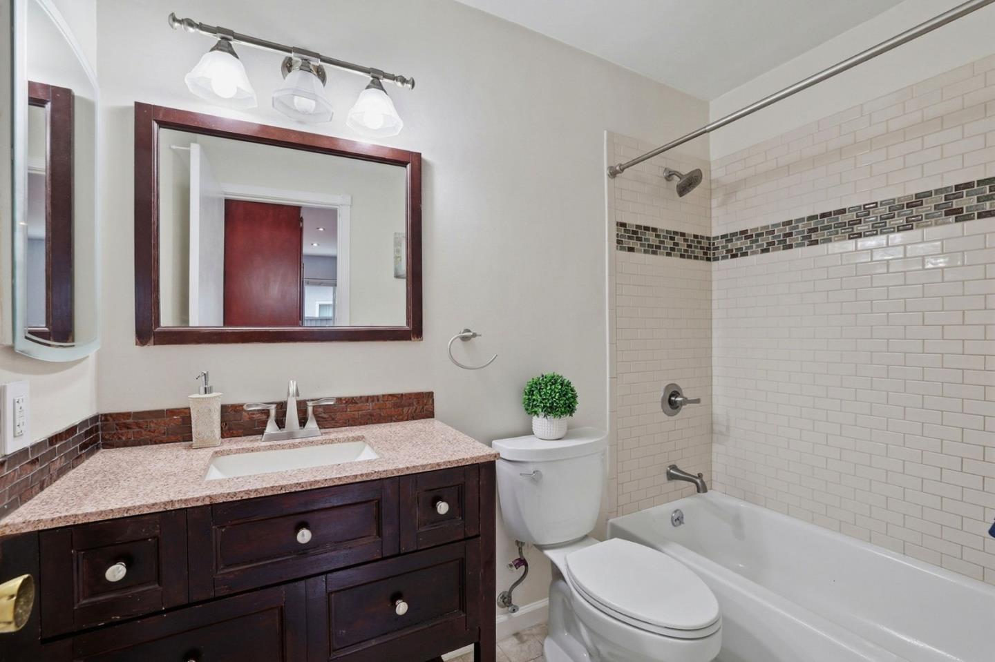 Detail Gallery Image 25 of 33 For 159 Brill Ct, San Jose,  CA 95116 - 2 Beds | 2 Baths