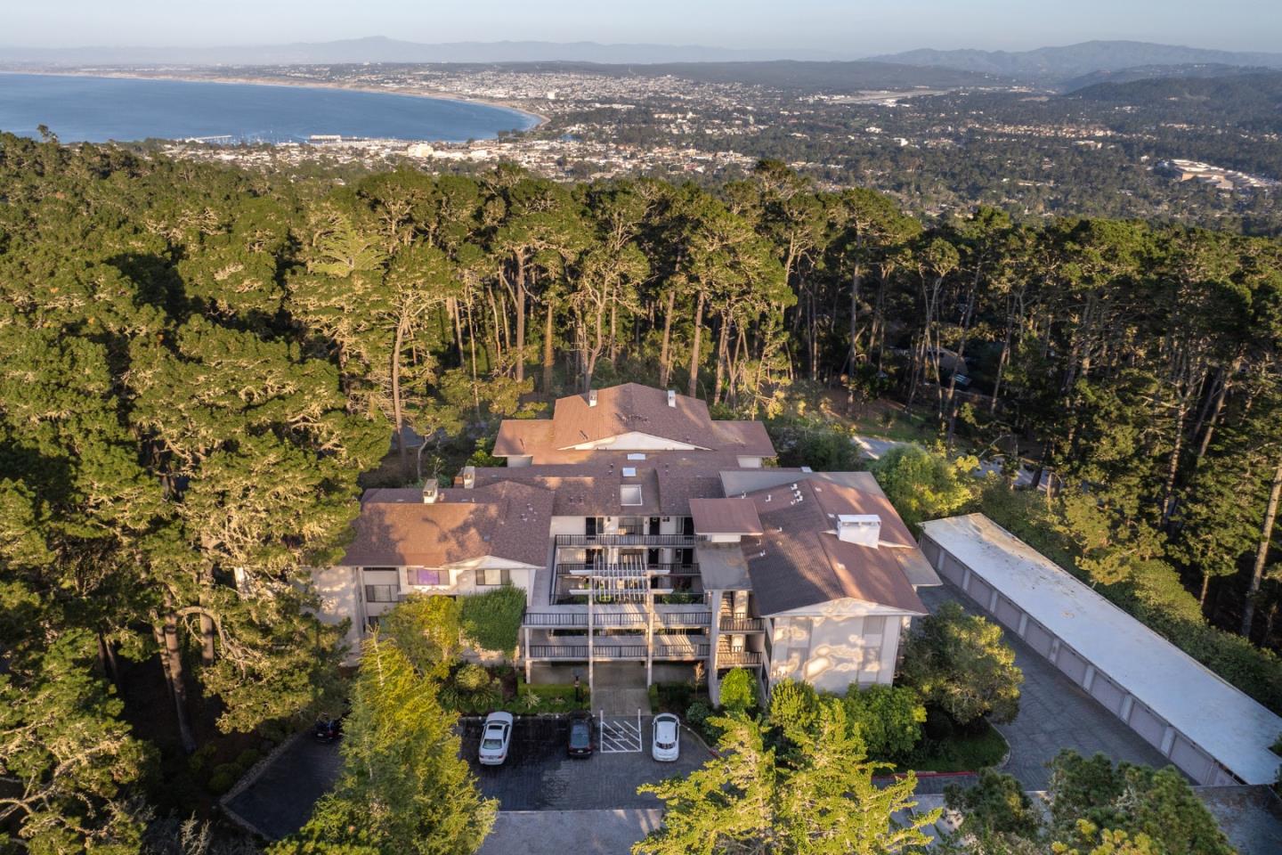 Detail Gallery Image 17 of 18 For 84 Ocean Pines, Pebble Beach,  CA 93953 - 3 Beds | 2 Baths